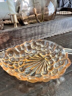 Vintage Anchor Hocking Amber Grapes Leaf Dish Bowl Candy Nut Relish Serving